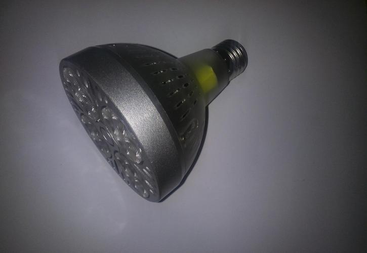 北京丰广誉建筑装饰材料提供的ledp30灯泡